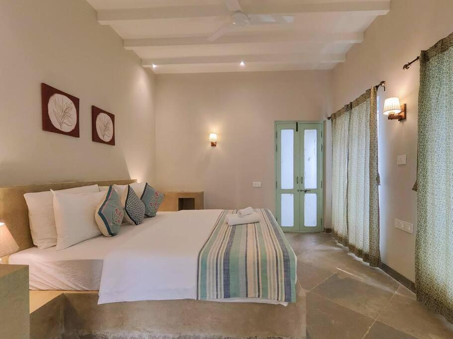 Barcelona Villas At Love Story Siolim- 3Bhk Private Pool Villas Экстерьер фото