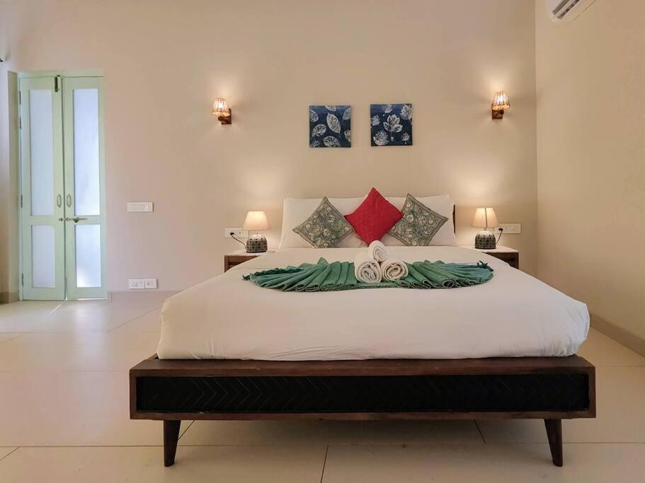 Barcelona Villas At Love Story Siolim- 3Bhk Private Pool Villas Экстерьер фото