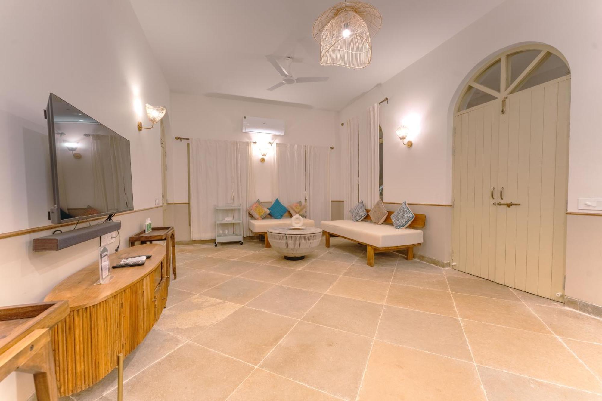 Barcelona Villas At Love Story Siolim- 3Bhk Private Pool Villas Экстерьер фото