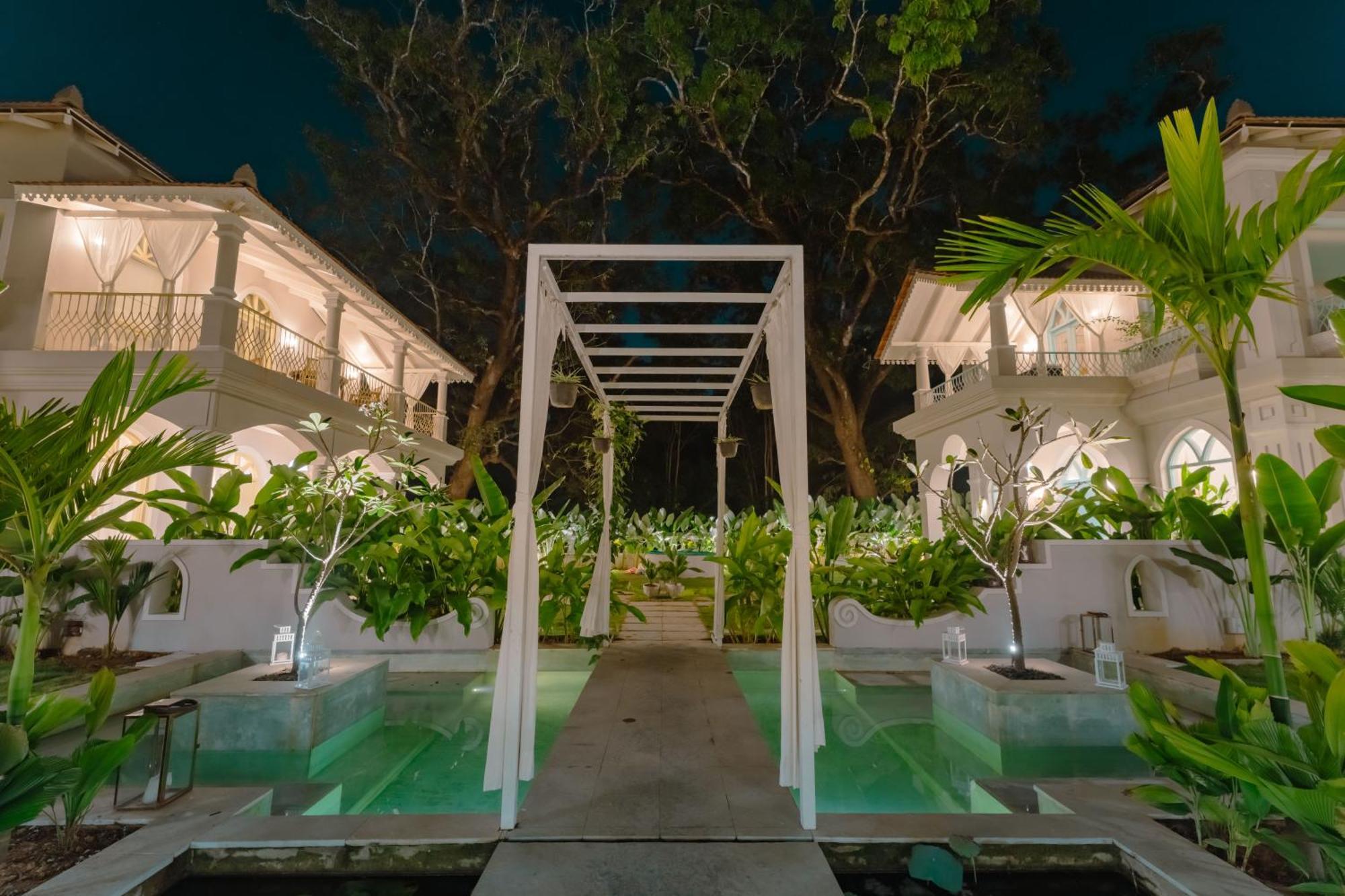 Barcelona Villas At Love Story Siolim- 3Bhk Private Pool Villas Экстерьер фото